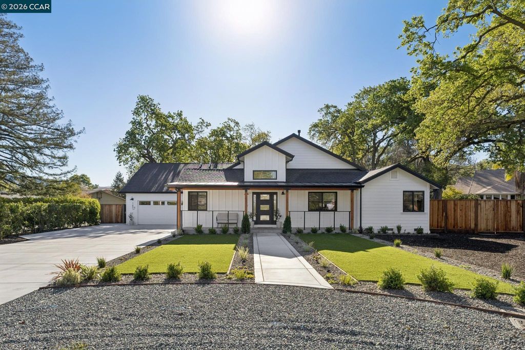 Photo of 160 Via Del Sol, Walnut Creek, CA 94597 (MLS # 41126958)