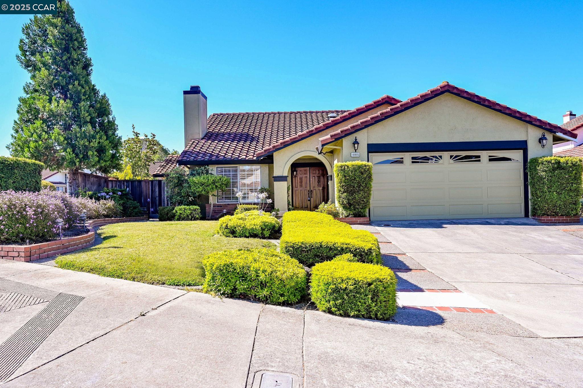 Castro Valley, California 94552, United States, 3 Bedrooms Bedrooms, ,2 BathroomsBathrooms,Residential,Active,186000