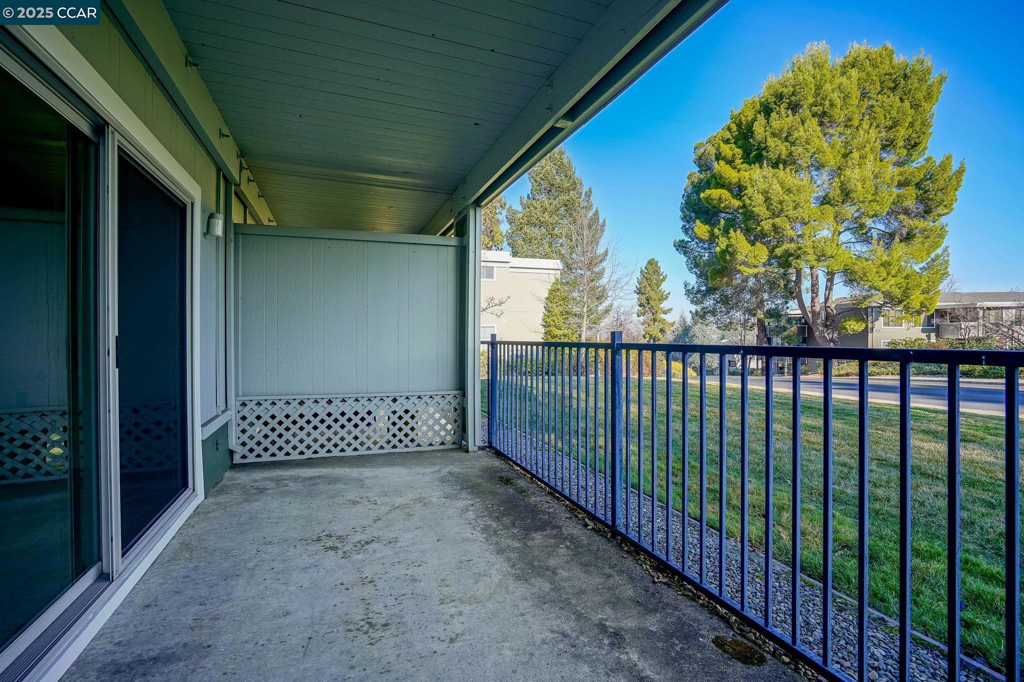 Walnut Creek, California 94595, United States, 2 Bedrooms Bedrooms, ,1 BathroomBathrooms,Residential,Pending,17834