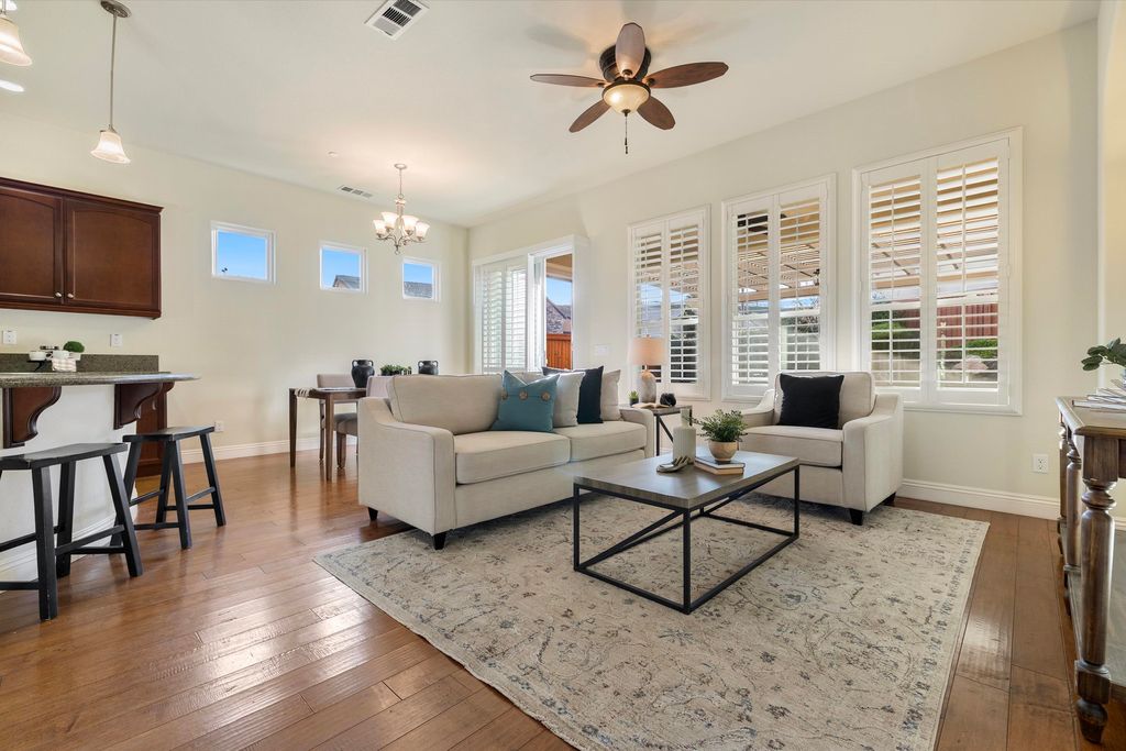 Photo of 1669 Pinot Pl, Brentwood, CA 94513 (MLS # 41120331)