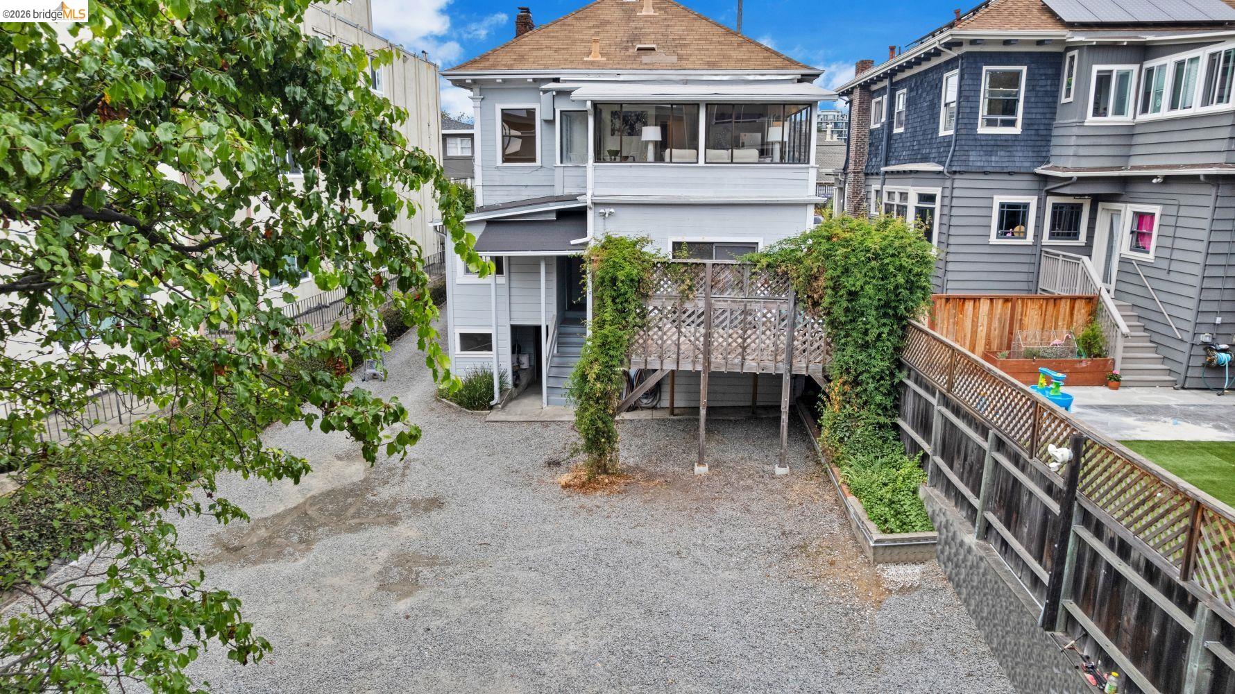 328 Warwick Ave