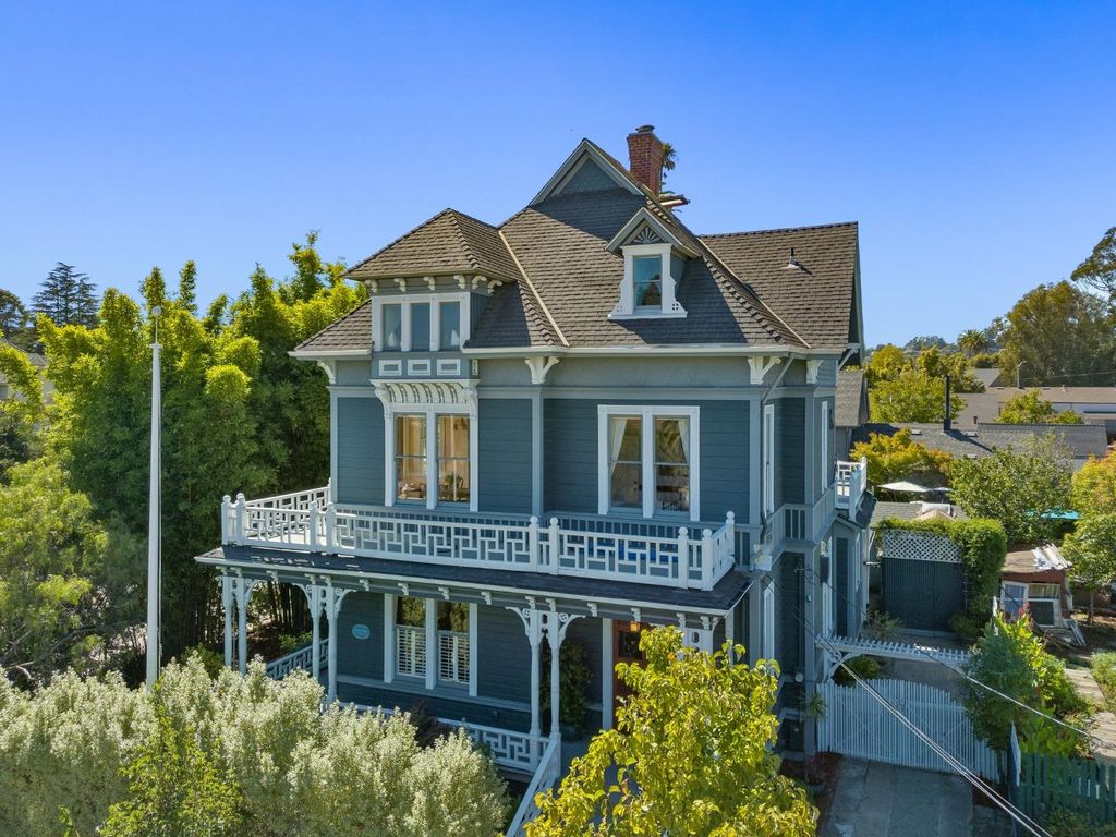 Photo of 105 Sylvar Street, Santa Cruz, CA 95060 (MLS # ML82048077)