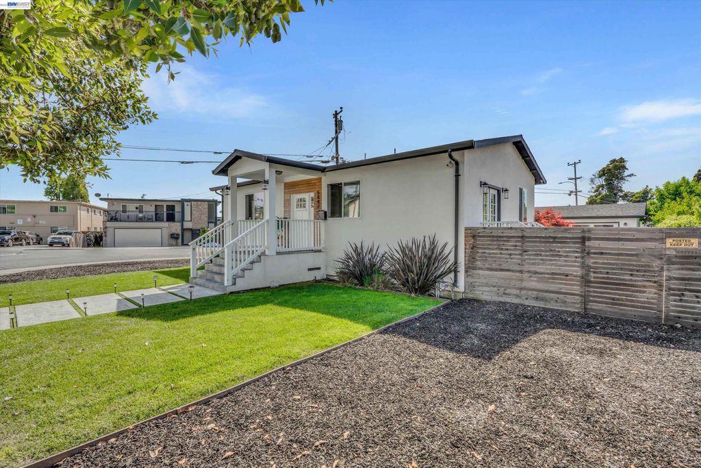 Photo of 5447 Shasta Ave, San Pablo, CA 94806 (MLS # 41129193)
