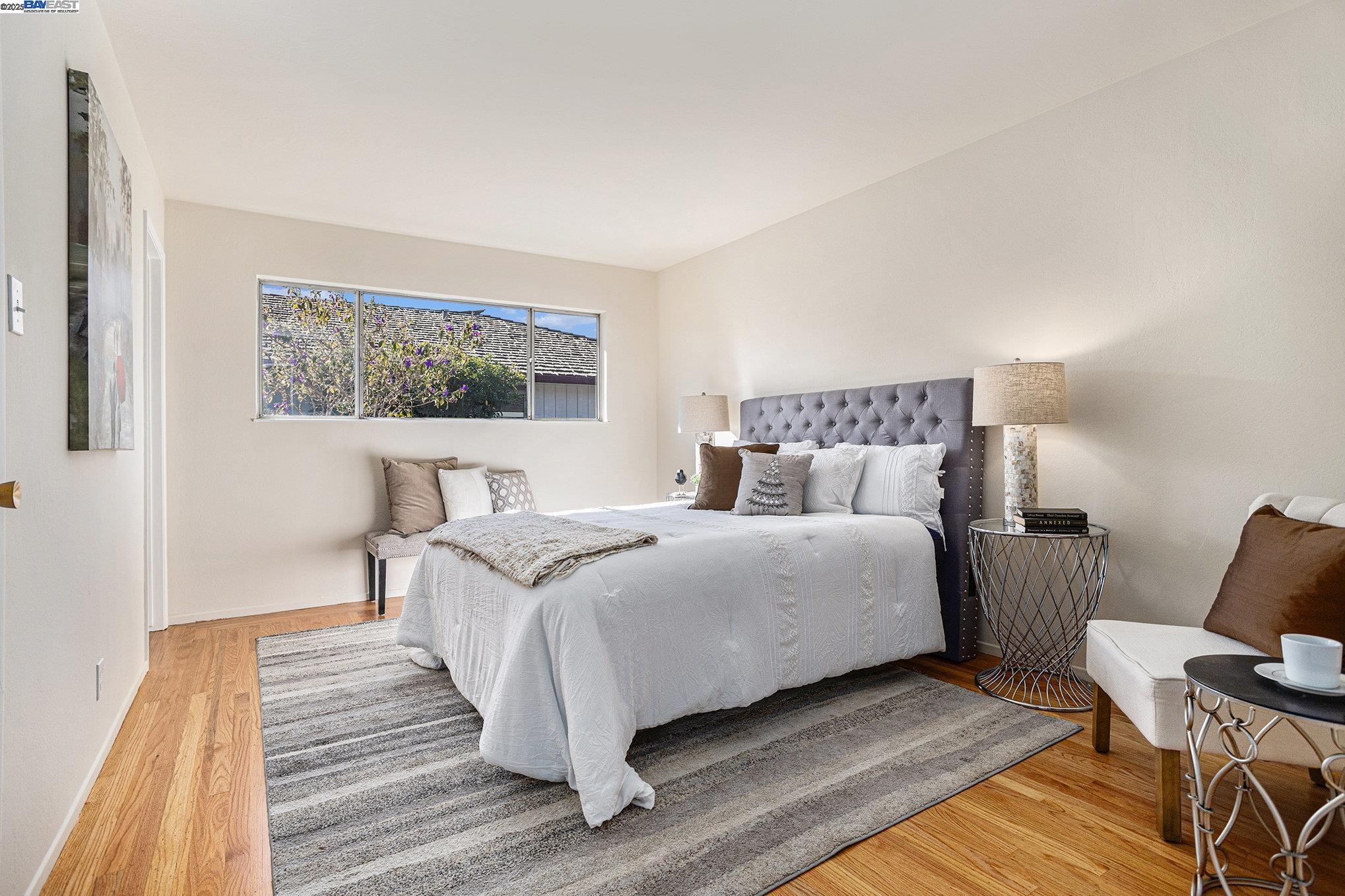 Alameda, California 94501, United States, 3 Bedrooms Bedrooms, ,2 BathroomsBathrooms,Residential,Active,14544