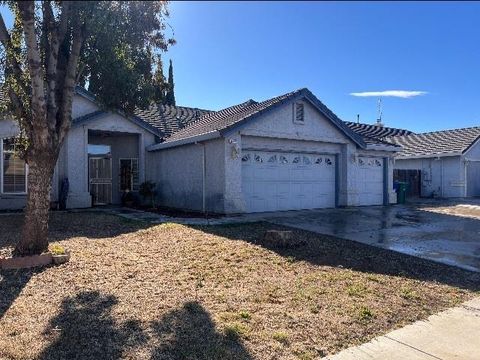 A home in Los Banos