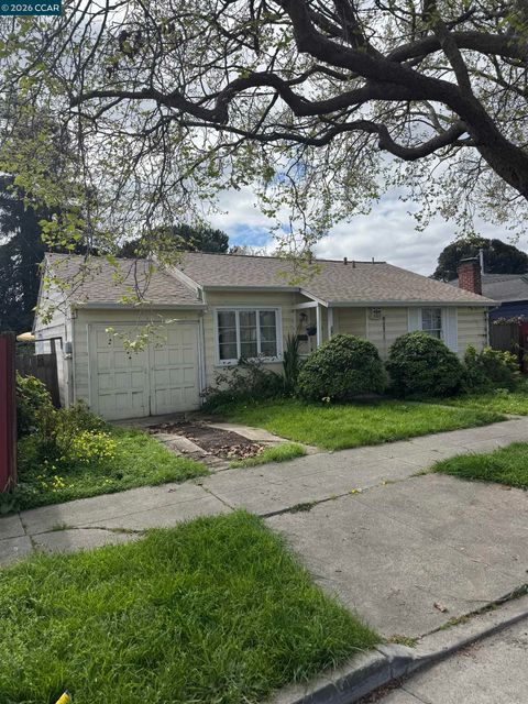 Photo of 1418 Esmond Ave, Richmond, CA 94801 (MLS # 41125689)