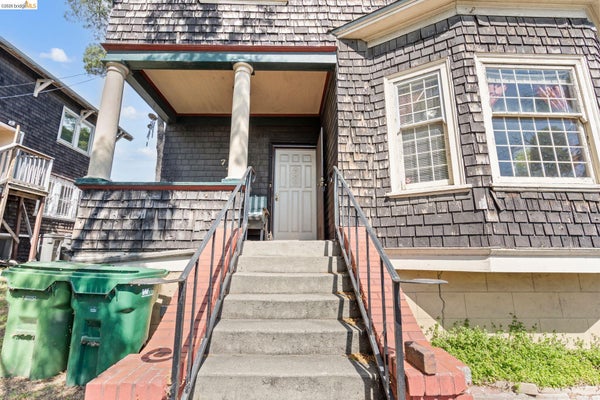 746 E 19TH ST, OAKLAND, CA 94606 - Image f4bade800bdfdd80f3ceaa16f6665aef/3510363281