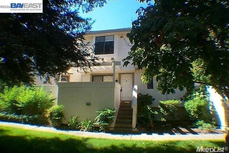 3036 SWALLOWS NEST DR — listing photo 1