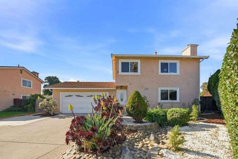 Photo of 3861 Cosmic Pl, Fremont, CA 94538 (MLS # 41122956)