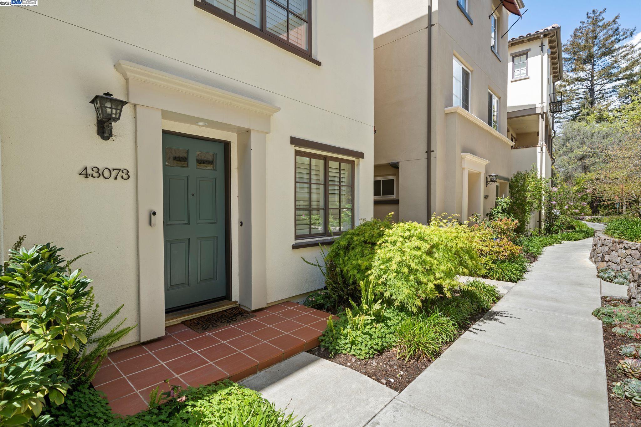 43073 Calle Esperanza
