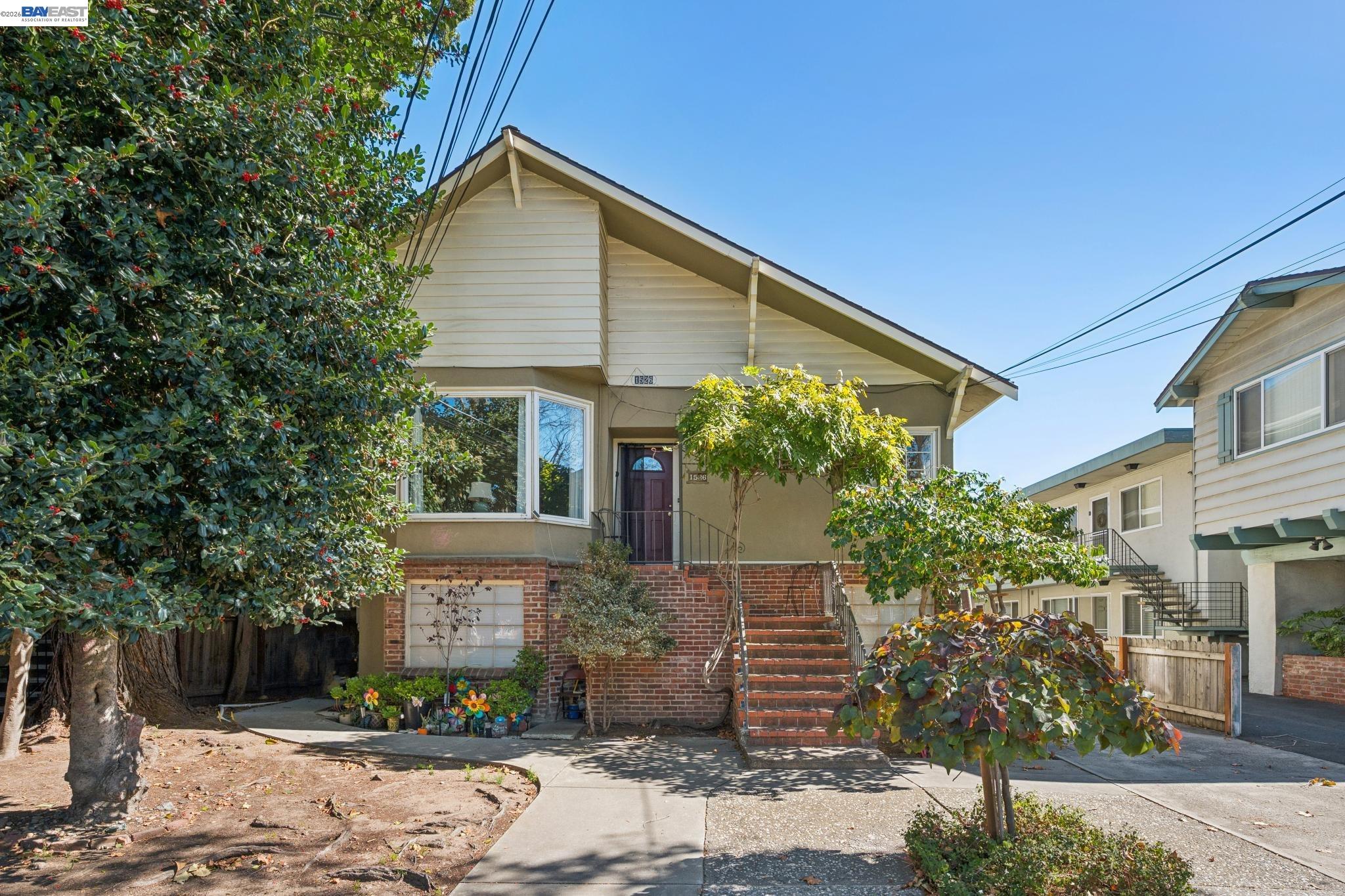 1526 Verdi St
