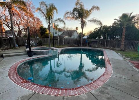 A home in Los Banos