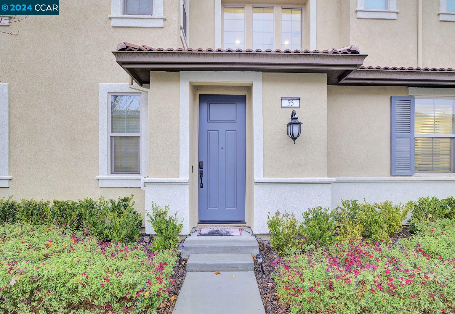 55 W Chianti Dr