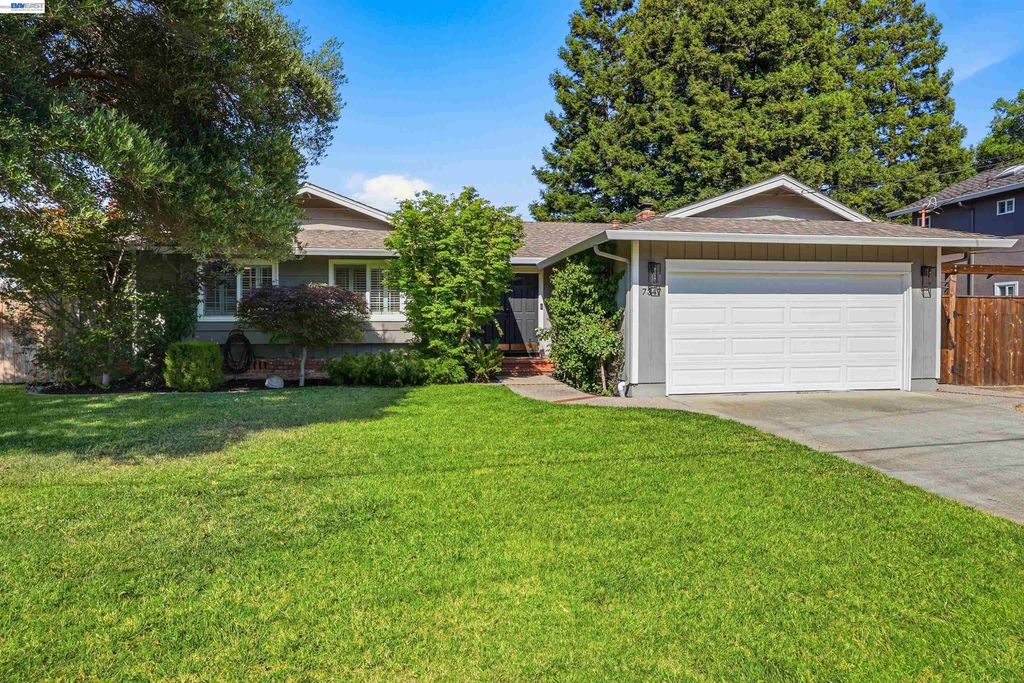 Photo of 7347 Sedgefield Ave, San Ramon, CA 94583 (MLS # 41135506)