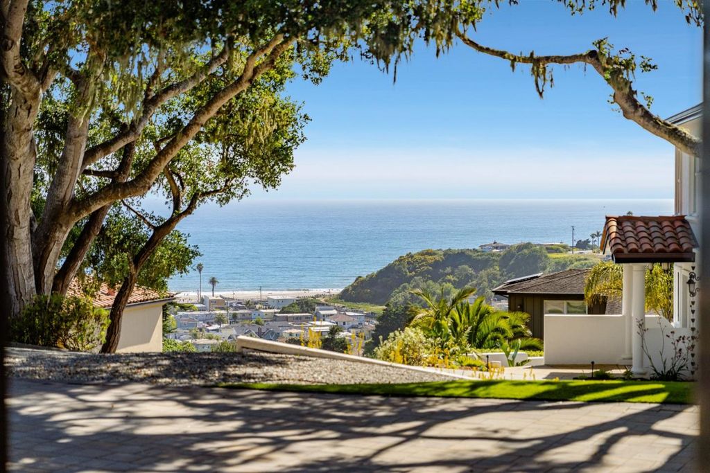 Photo of 199 Shoreview Drive, Aptos, CA 95003 (MLS # ML82046861)