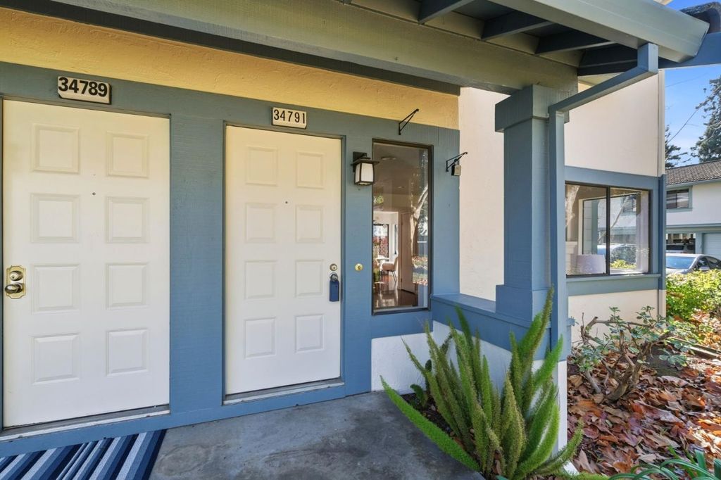 Photo of 34791 Dorado Common, Fremont, CA 94555 (MLS # ML82030547)