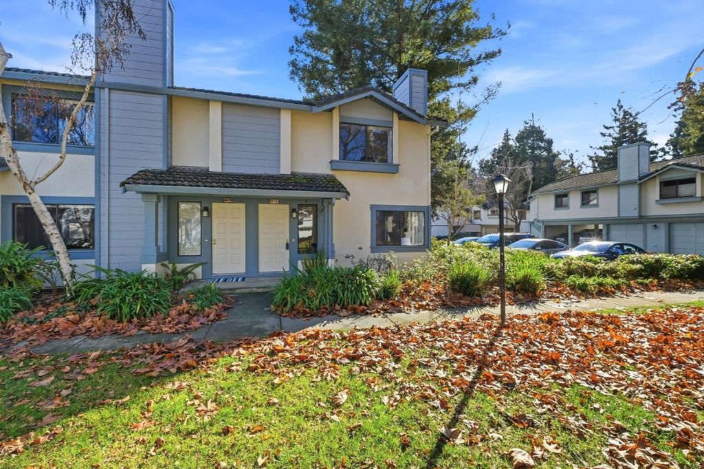 Photo of 34791 Dorado Common, Fremont, CA 94555 (MLS # ML82030547)