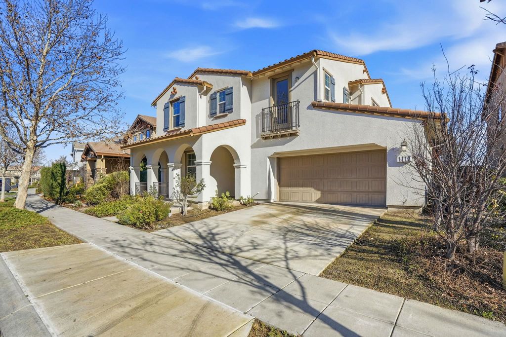 Photo of 1110 S Vecindad St, Mountain House, CA 95391 (MLS # 41120330)