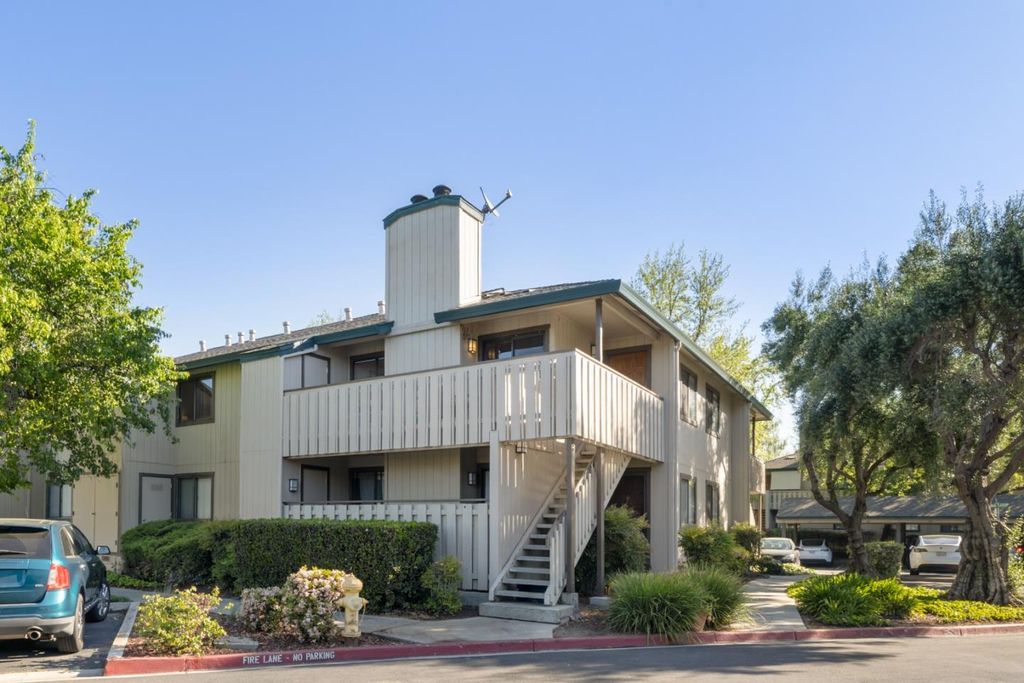 Photo of 1473 Alma Loop, San Jose, CA 95125 (MLS # ML82040910)