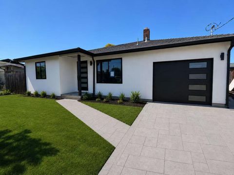 Photo of 3920 Park Boulevard, Palo Alto, CA 94306 (MLS # ML82052032)