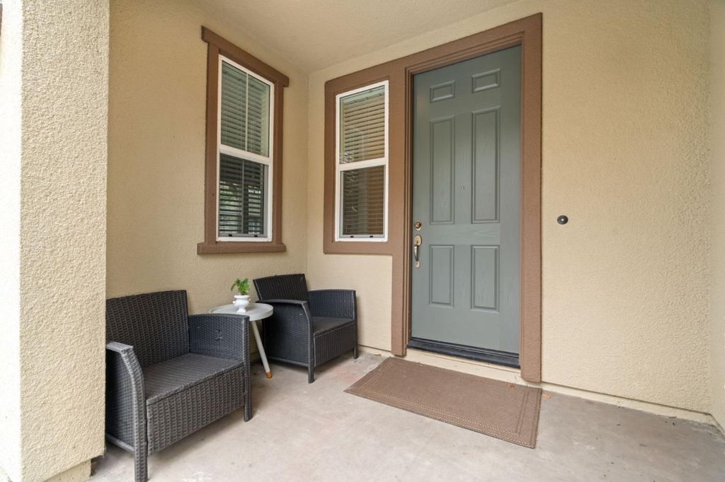 Photo of 5300 Fioli Loop, San Ramon, CA 94582 (MLS # ML82023235)