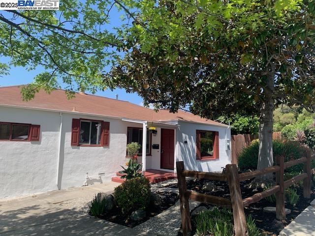 San Leandro, California 94578, United States, 6 Bedrooms Bedrooms, ,3 BathroomsBathrooms,Residential,Pending,112749 San Leandro, California 94578, United States, 6 Bedrooms Bedrooms, ,3 BathroomsBathrooms,Residential,Pending,112749