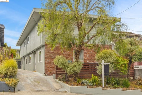 Photo of 2207 Damuth St #1, Oakland, CA 94602 (MLS # 41139834)