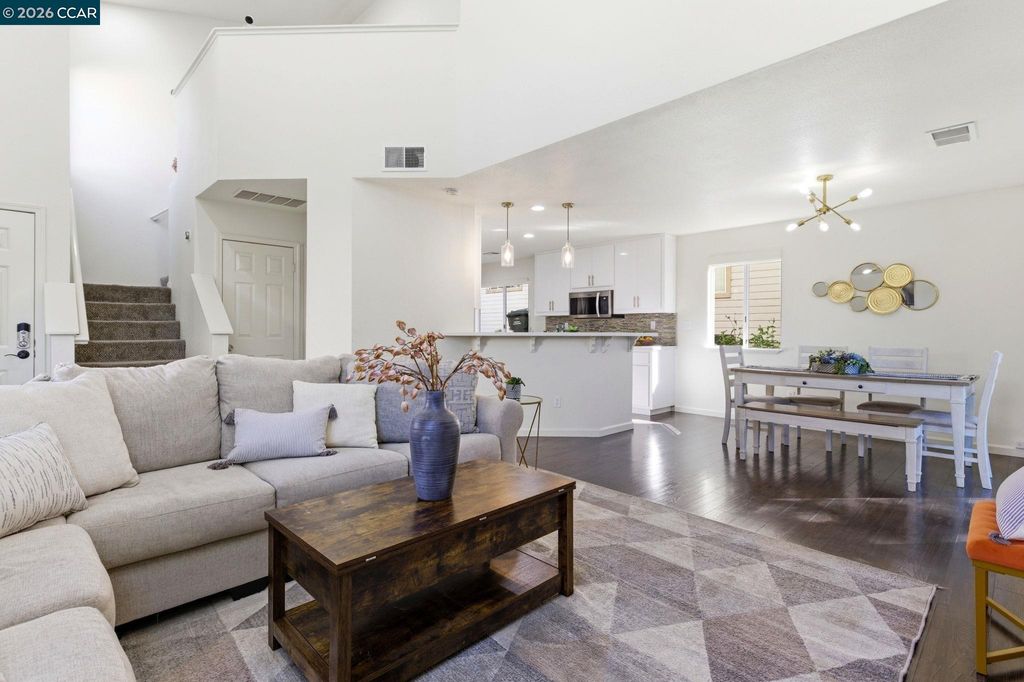 Photo of 2875 Parkway Dr, Martinez, CA 94553 (MLS # 41126961)