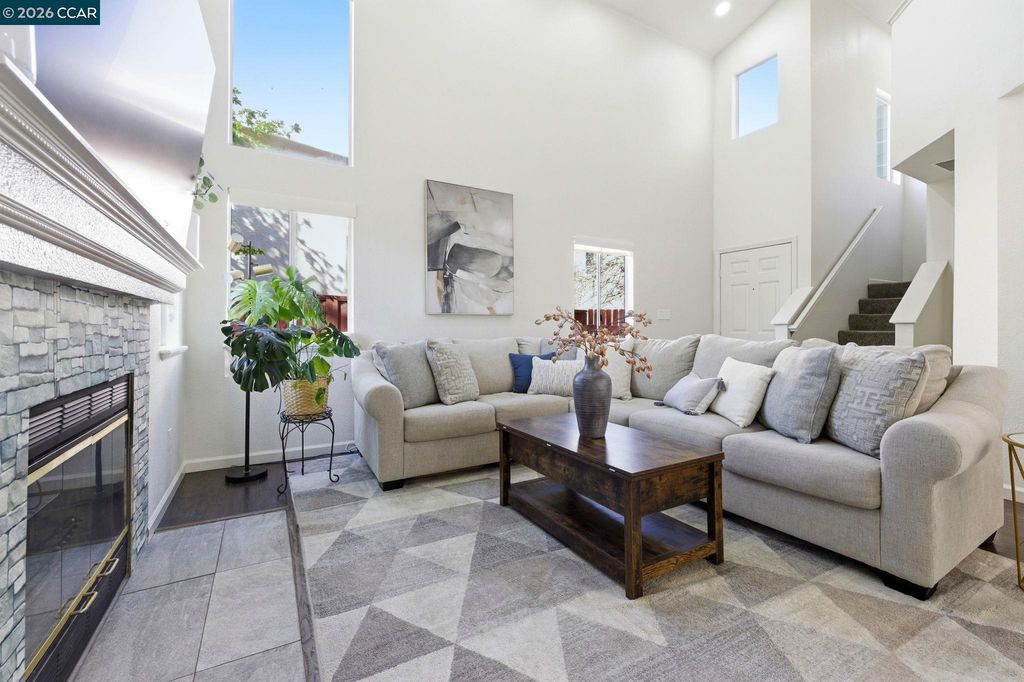 Photo of 2875 Parkway Dr, Martinez, CA 94553 (MLS # 41126961)