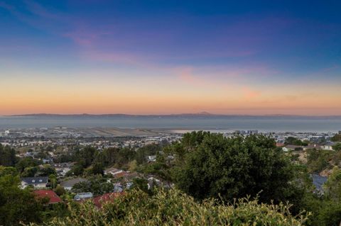 A home in Millbrae