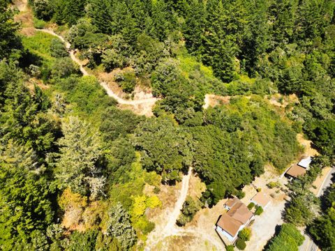 A home in Pescadero