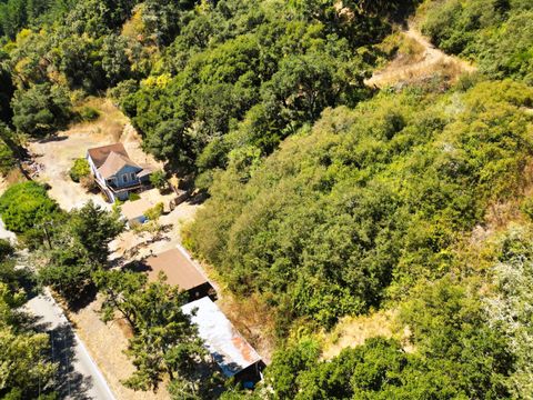 A home in Pescadero