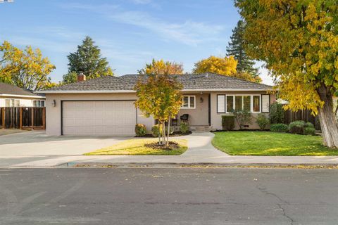 Photo of 4050 Silver, Pleasanton, CA 94566 (MLS # 41118275)