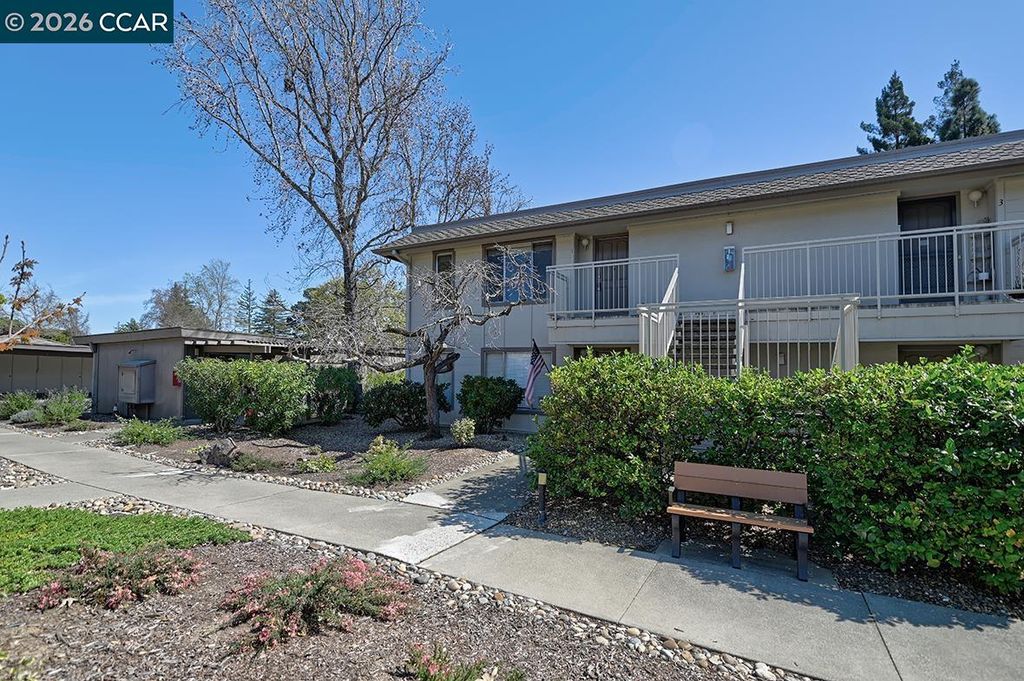 Photo of 1312 Skycrest Dr #1, Walnut Creek, CA 94595 (MLS # 41127437)