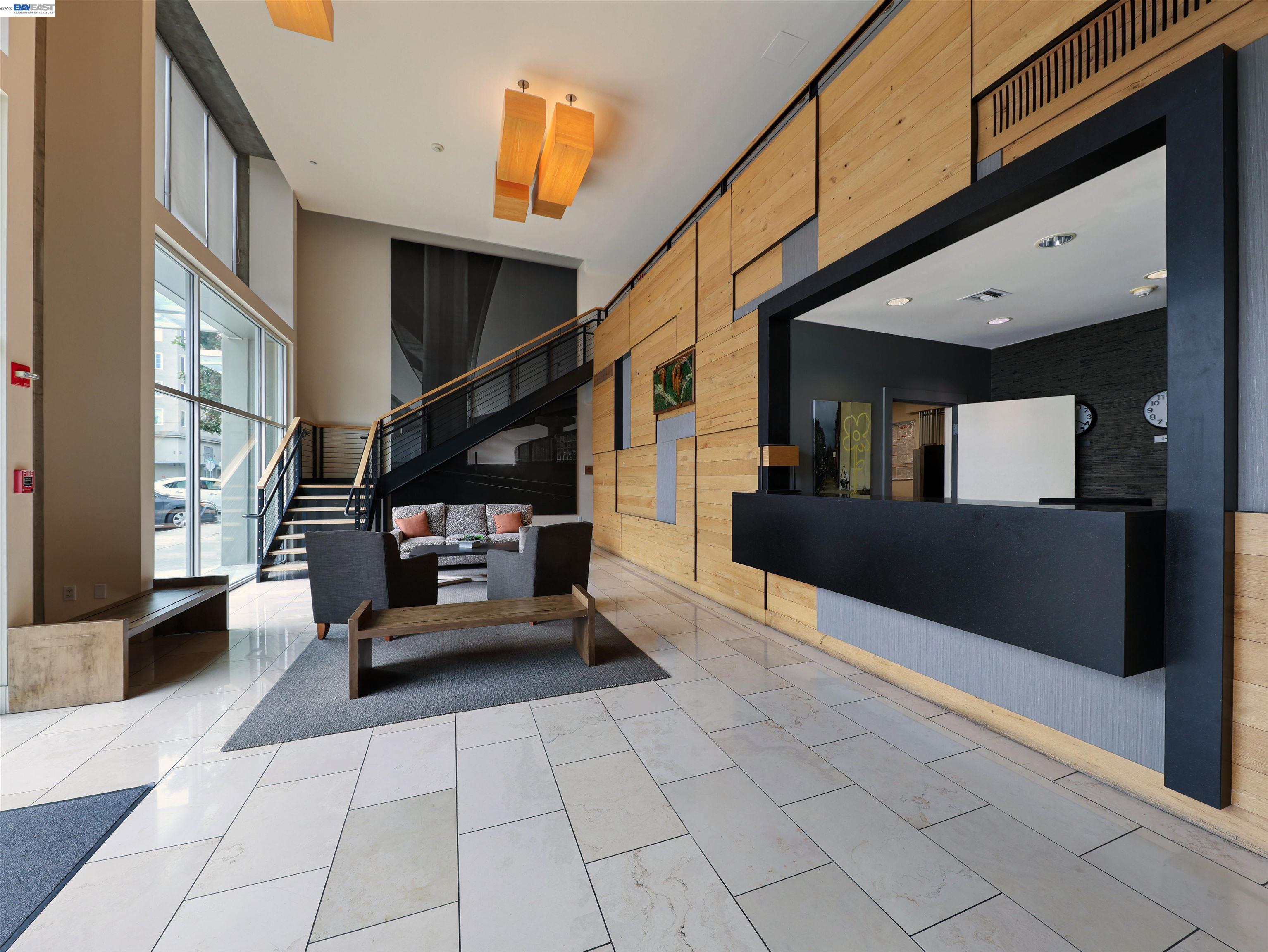 311 Oak St