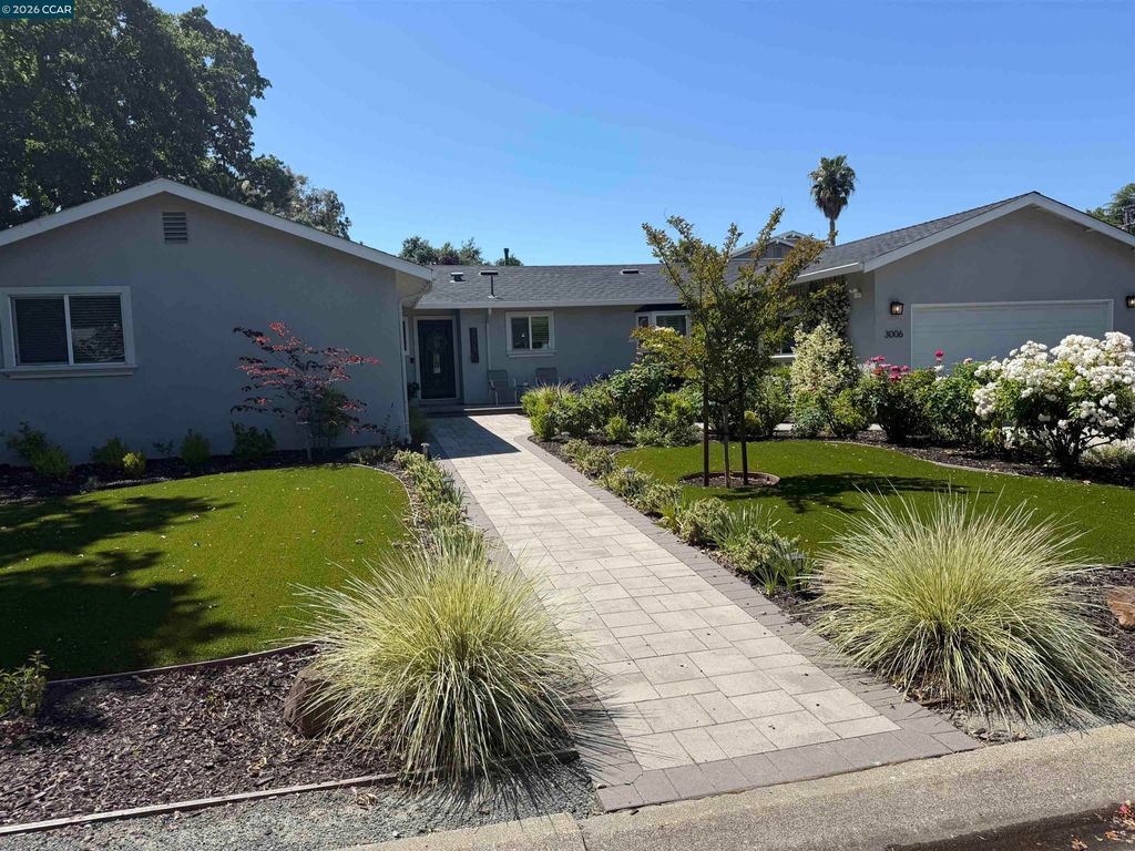 Photo of 3006 Woodlawn Dr, Walnut Creek, CA 94597 (MLS # 41135247)