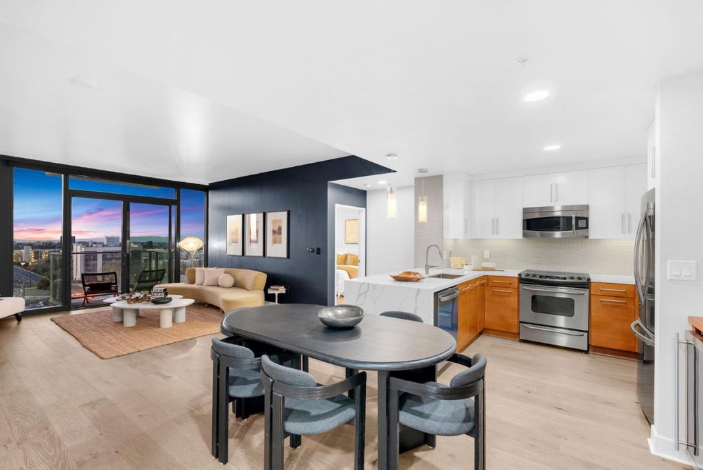 Photo of 38 N Almaden Boulevard #1115, San Jose, CA 95110 (MLS # ML82040567)