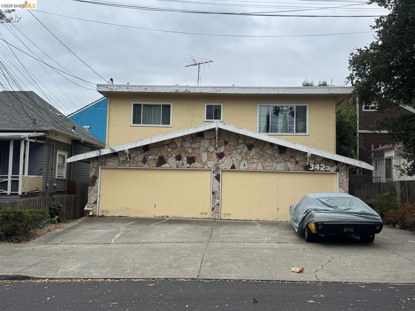 3425 Wilson AVE