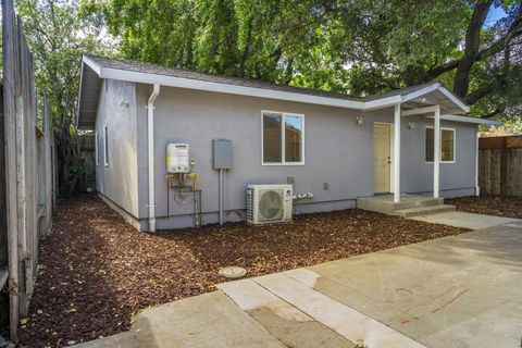 A home in East Palo Alto