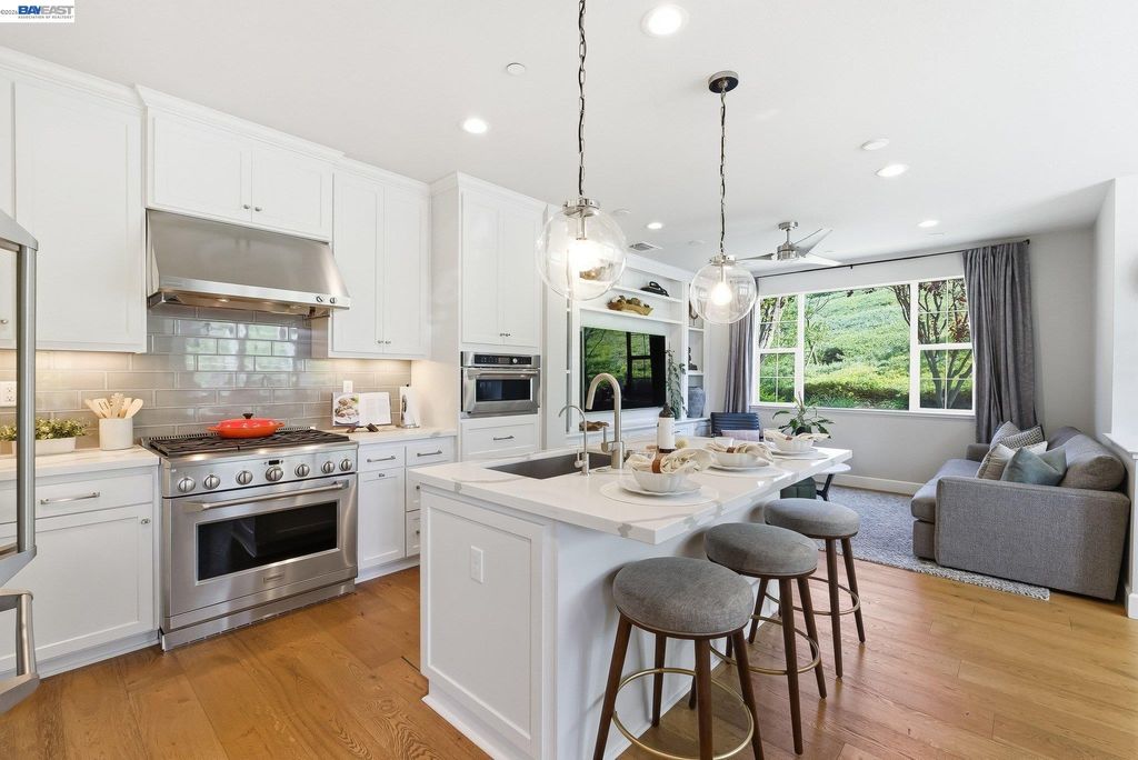 Photo of 198 Teasel Common, Livermore, CA 94551 (MLS # 41135588)