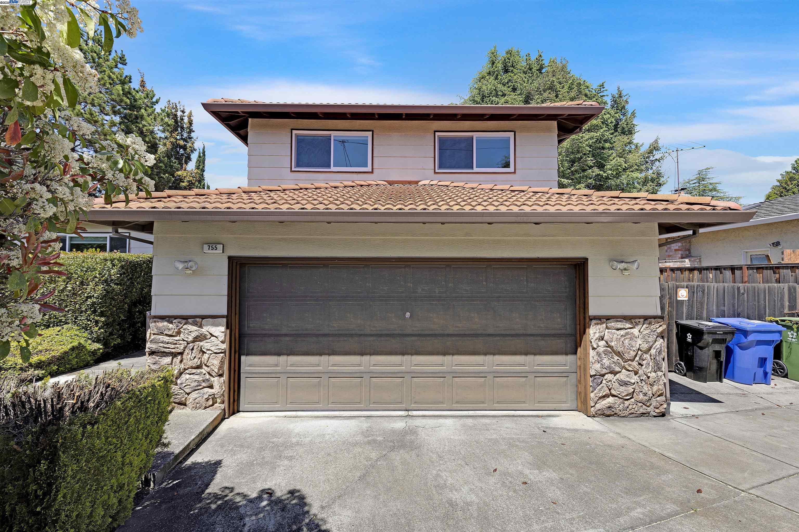 755 Olive Ave