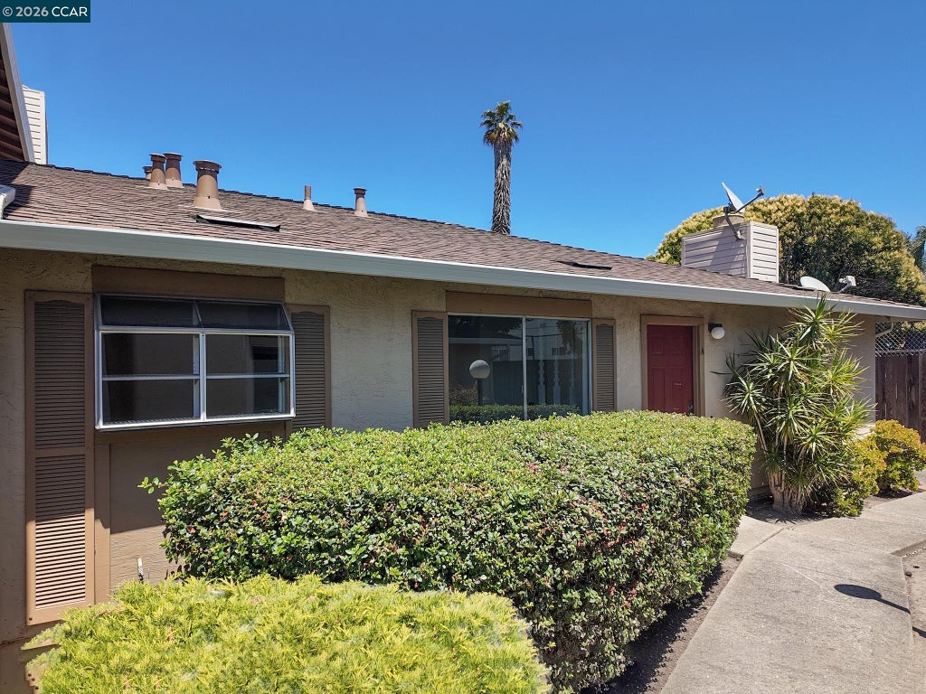 Photo of 2579 El Portal Drive #A, San Pablo, CA 94806 (MLS # 41145942)