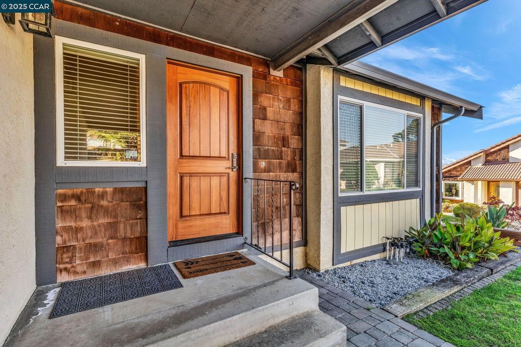 Photo of 2701 Colony View Pl, Hayward, CA 94541 (MLS # 41116193)