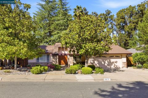 Photo of 15 Duffy Ct, Pleasant Hill, CA 94523 (MLS # 41125679)