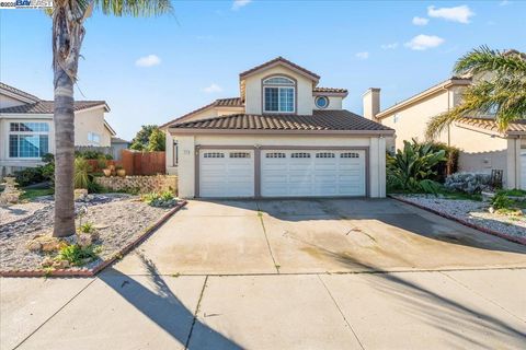 Photo of 312 Sirena Del Mar Rd, Marina, CA 93933 (MLS # 41118729)