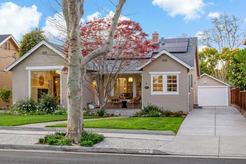 847 Willow Glen Way, San Jose, CA 95125 - MLS#: ML82000143