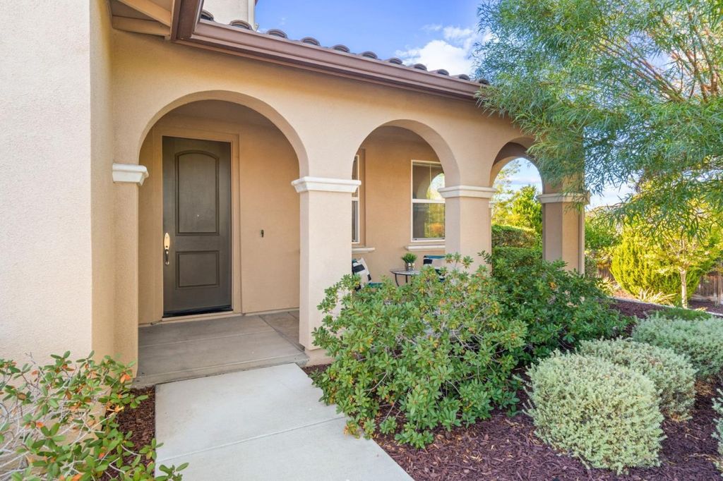 Photo of 4063 Cadwallader Avenue, San Jose, CA 95121 (MLS # ML82039960)