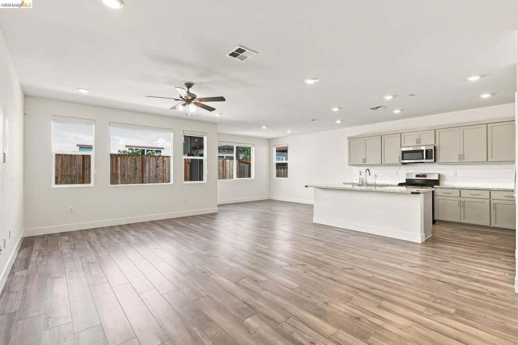 Photo of 5330 Clauzetto Way, Antioch, CA 94531 (MLS # 41145636)