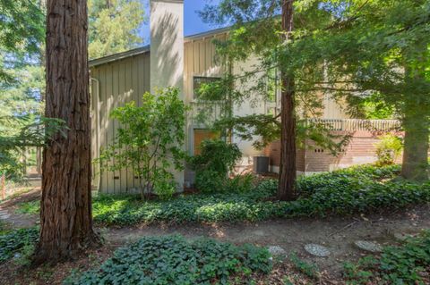 A home in Menlo Park