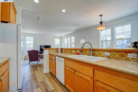 A home in San Leandro